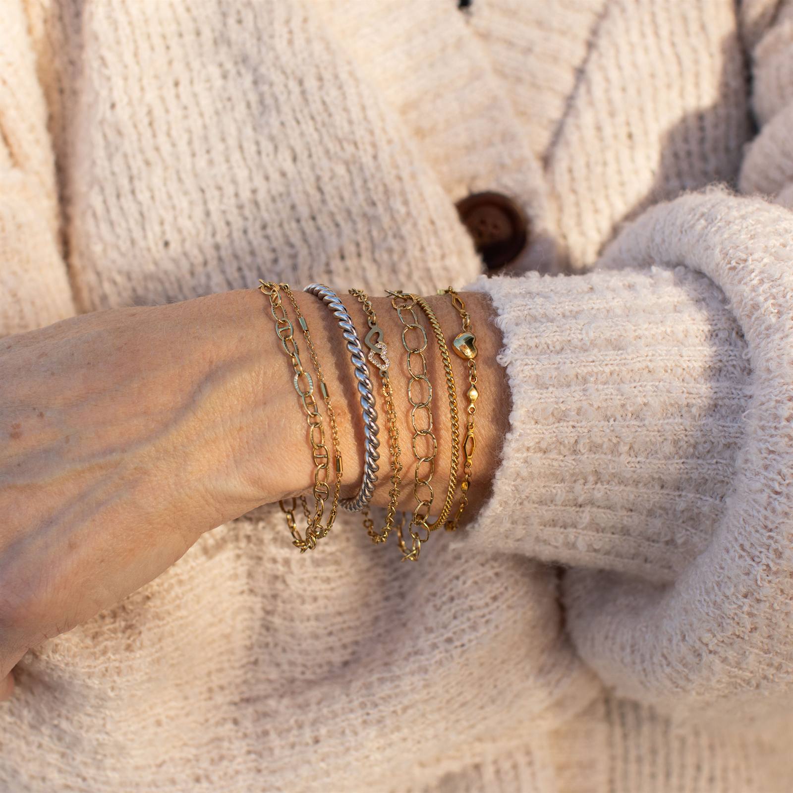 Delicate permanent jewelry styling